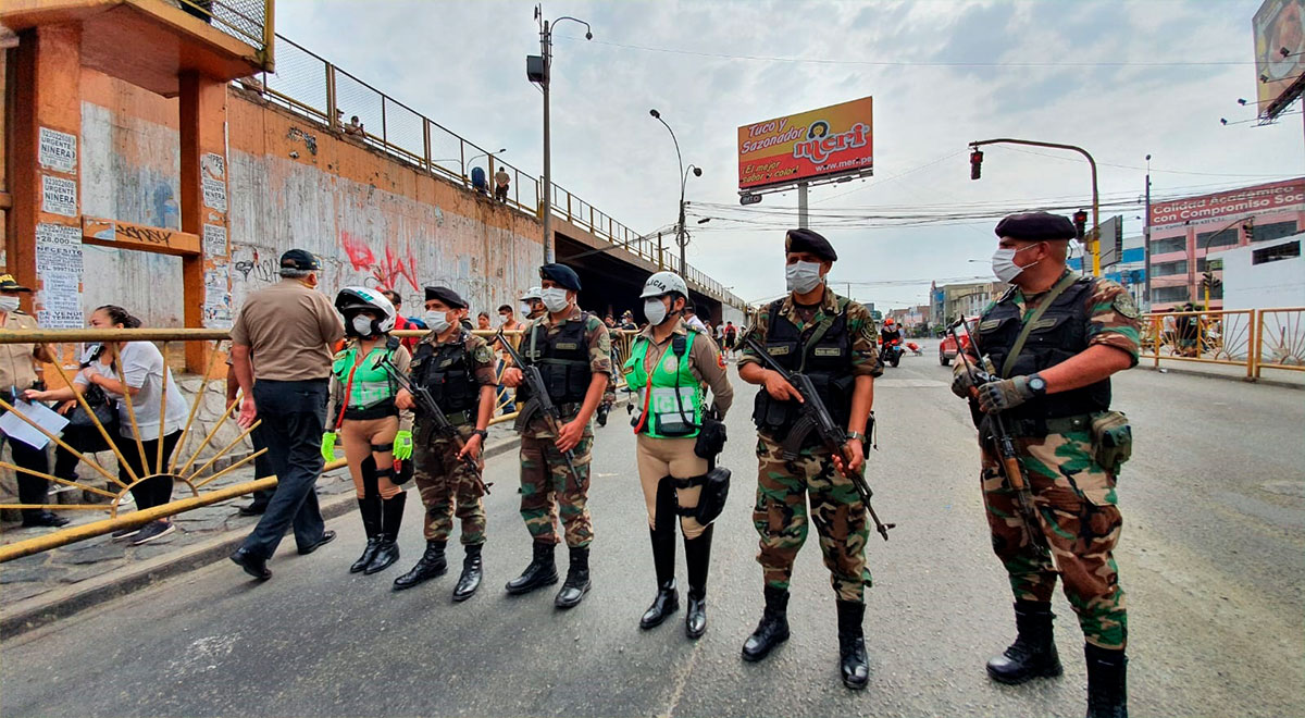 Estado de Emergencia en Perú Ejército y la PNP restringen el paso en