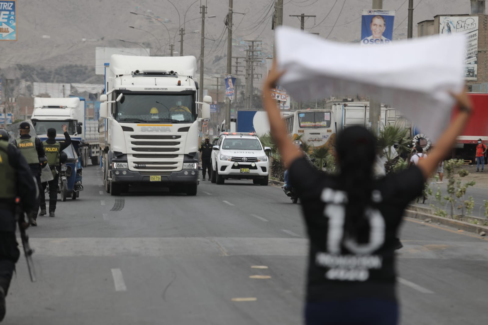 Transportistas De Carga Pesada Acatar N Paro Indefinido Este De