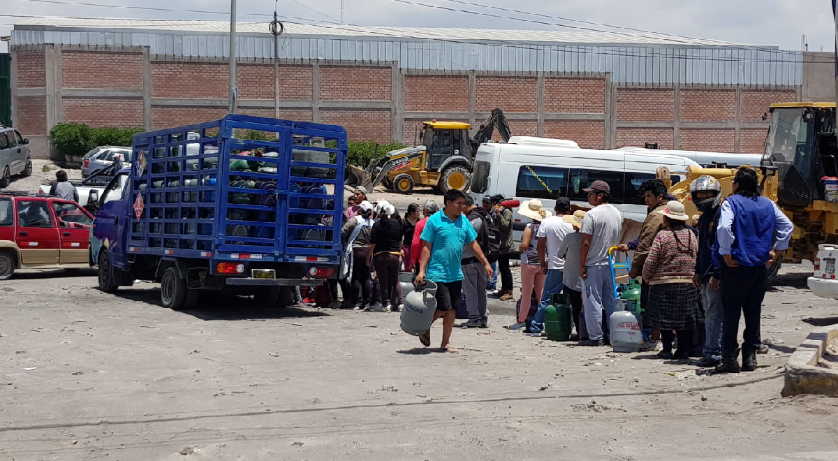 Protestas En Arequipa Pobladores Recorren Toda La Ciudad En Busca De