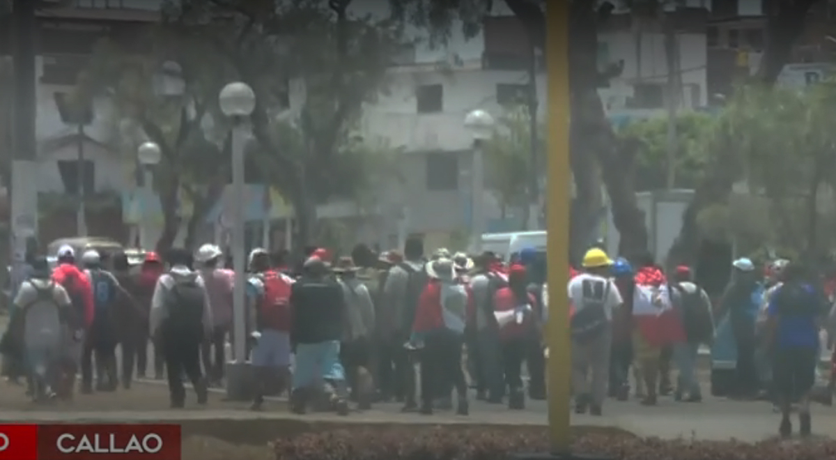 Protestas En Callao Cientos De Manifestantes Acuden Al Aeropuerto