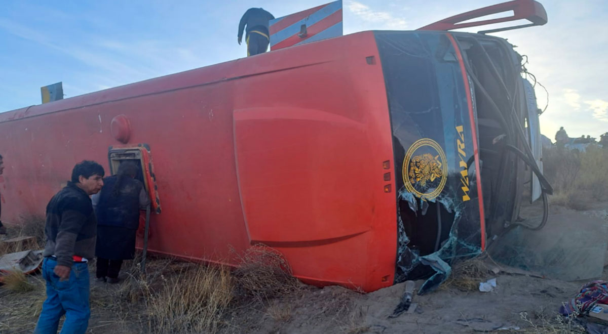 Arequipa Bus De Empresa Wayra Se Despista Y Deja Una Fallecida Y M S