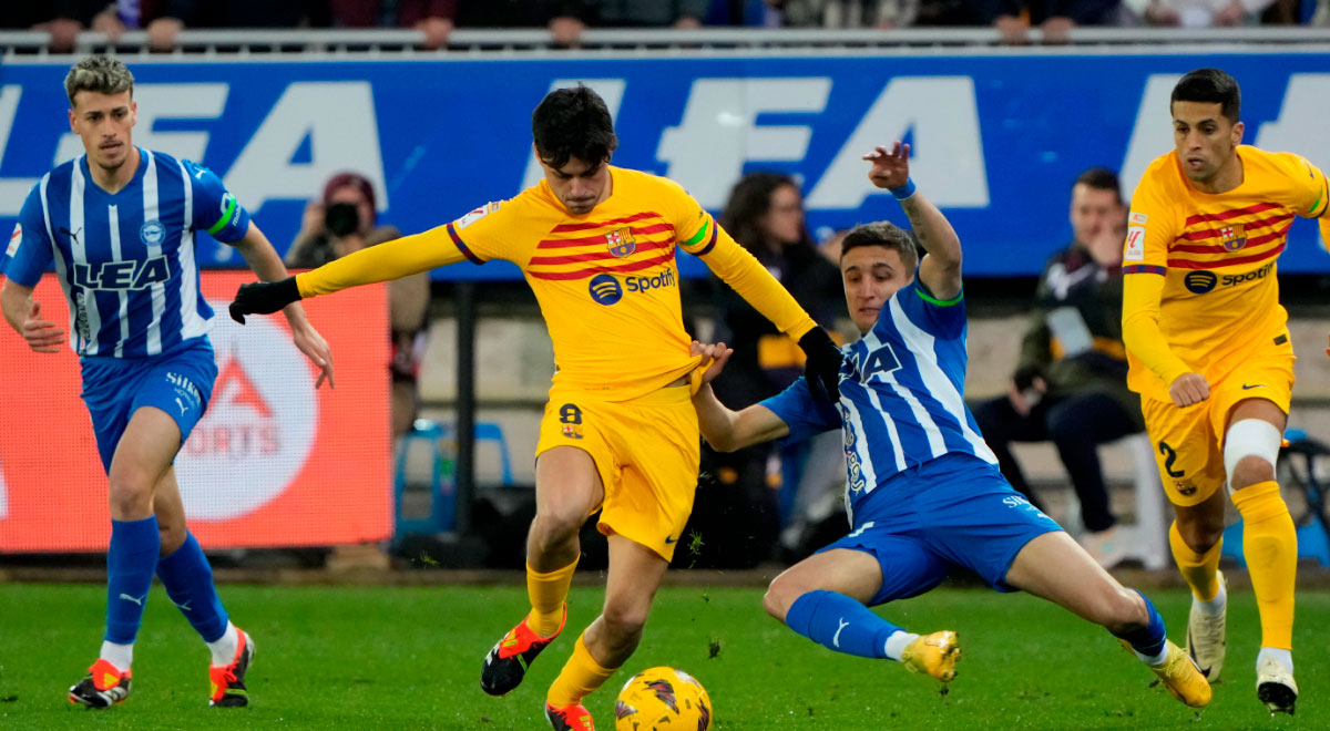 Partidos de fútbol en vivo hoy domingo 11 de febrero canales y