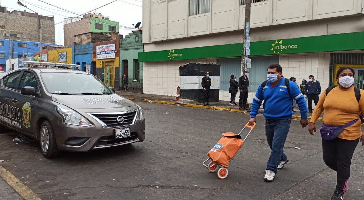 Coronavirus en Perú: Vendedores ambulantes tomaron las Calles de La ...
