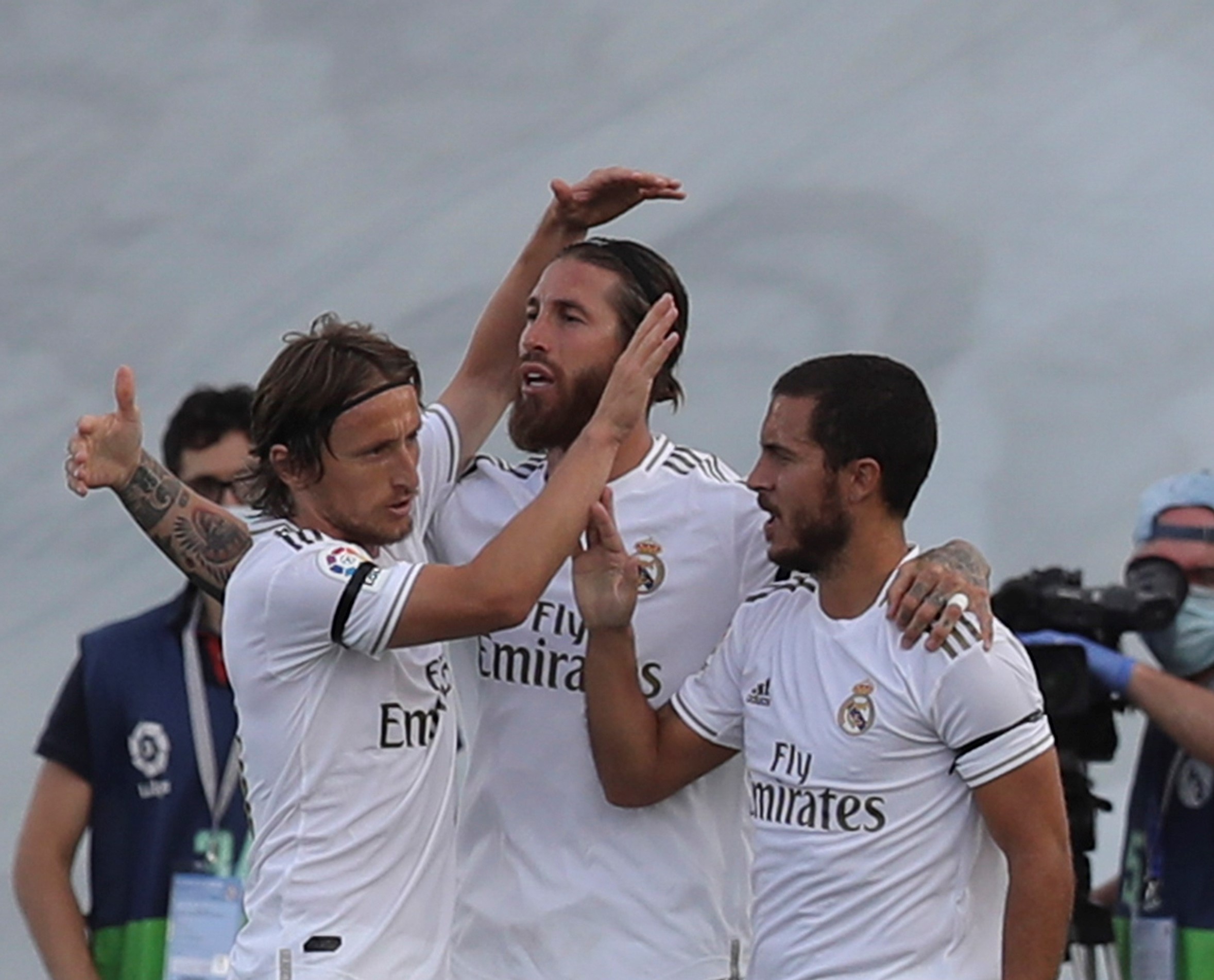 Real Madrid vence 3-1 al Eibar y sigue en la lucha por el título | El ...