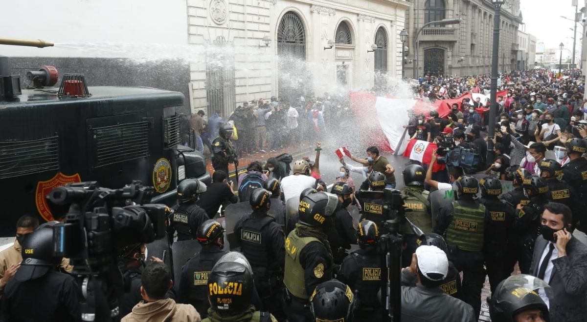 Protestas en Perú así quedo el Centro de Lima tras marcha por vacancia