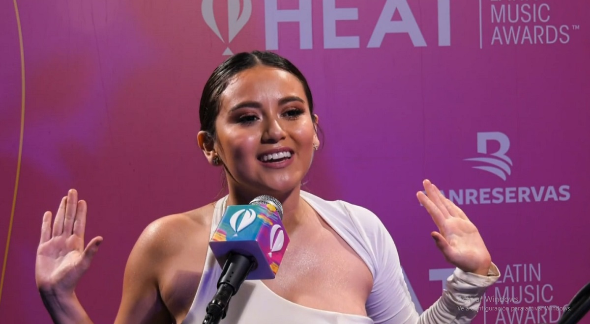 Amy Gutiérrez sorprendió al cantar en vivo y a capela en los Premios Heat,  video | El Popular