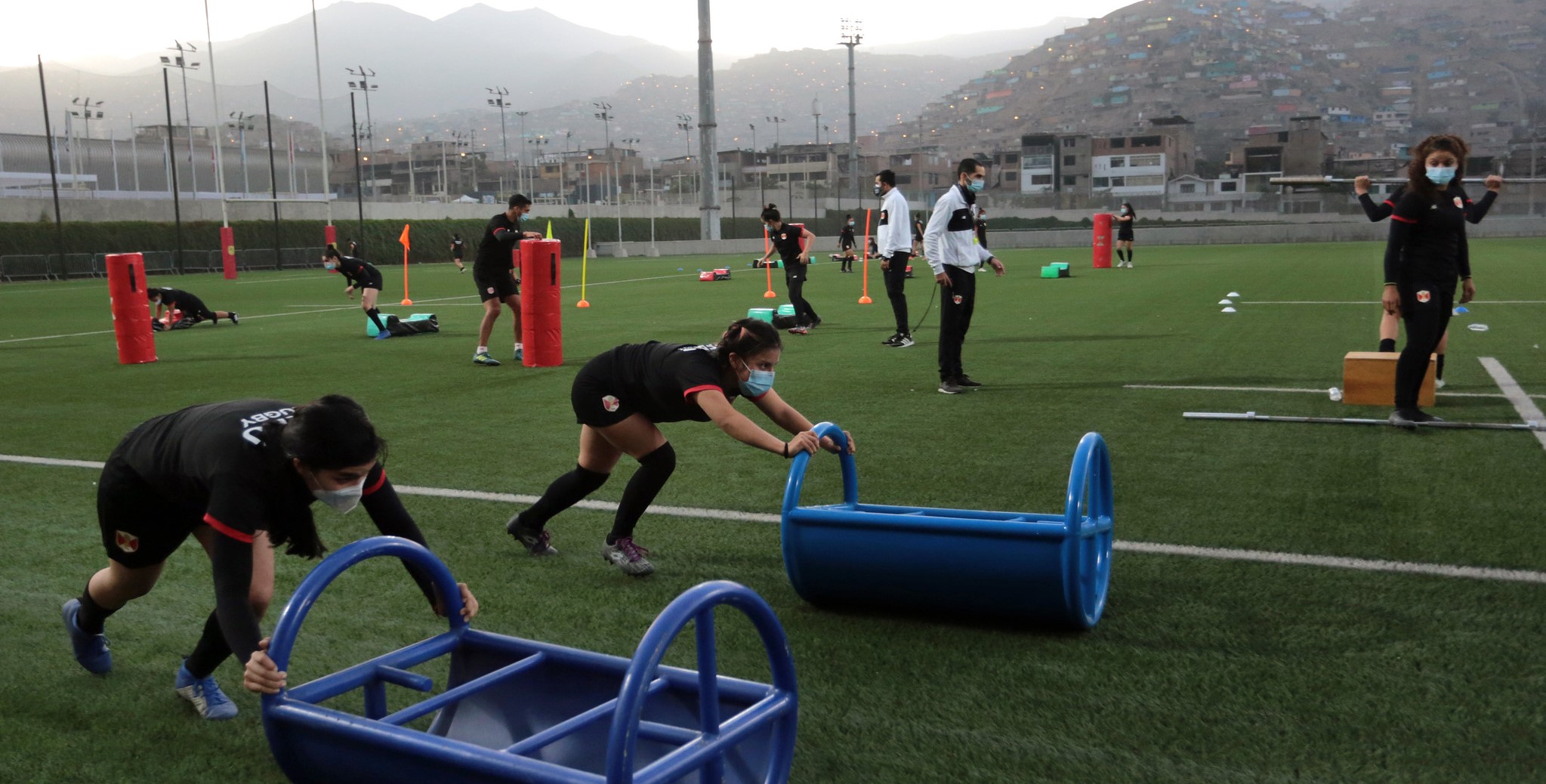 Selección femenina de Rugby retornó a los entrenamientos El Popular