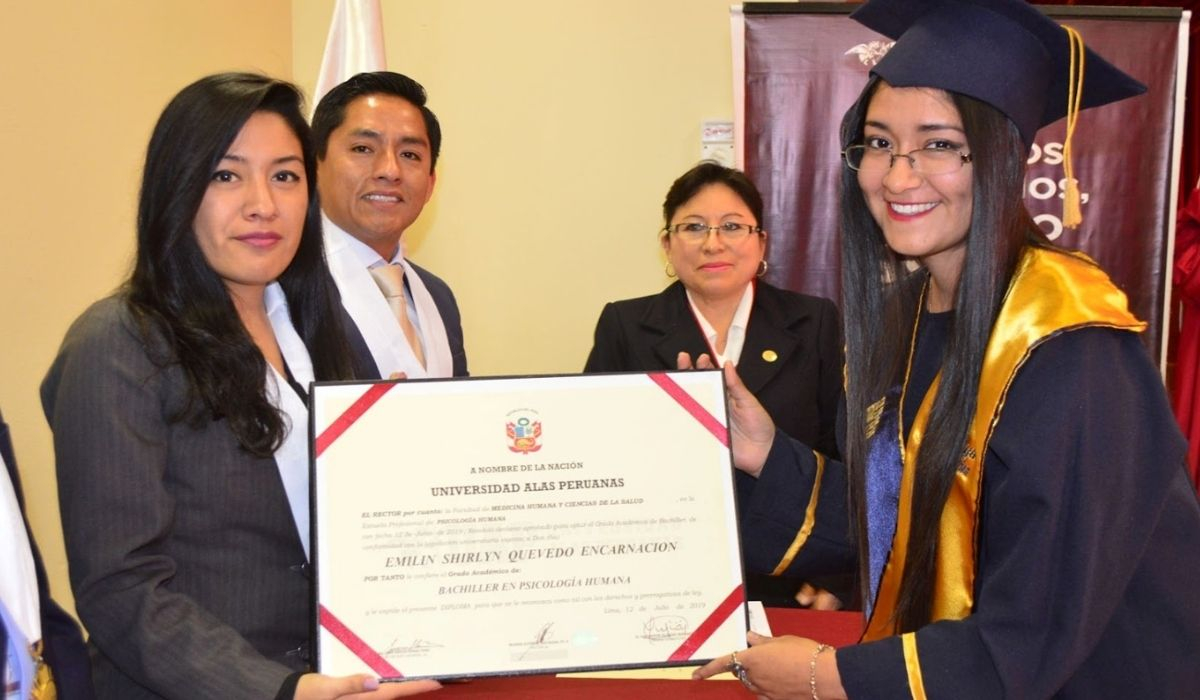 Sunedu En Línea: Aprende A Solicitar Tu Bachiller O Título En Simples ...