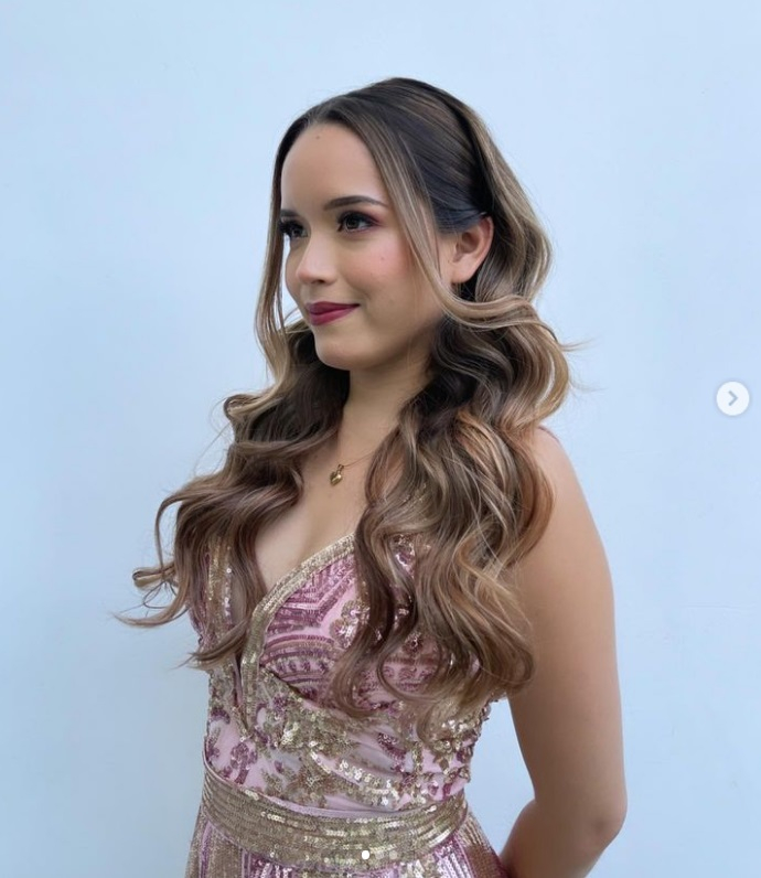 Corazón Serrano | ¿Quién es Kiara Lozano, la vocalista de la agrupación, cómo conquisto el