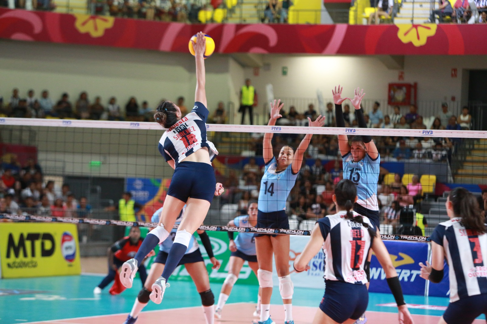 Liga Nacional Superior de Voleibol Regatas Lima a un partido de