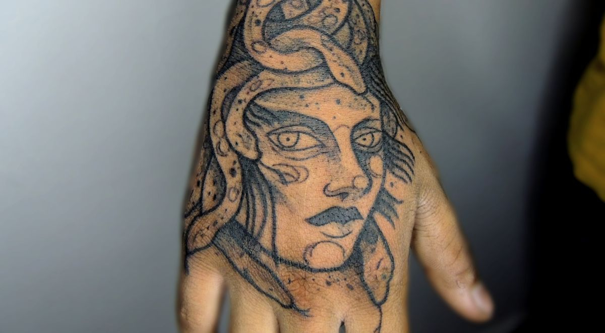 Qué significado tiene el tatuaje de Medusa? | El Popular