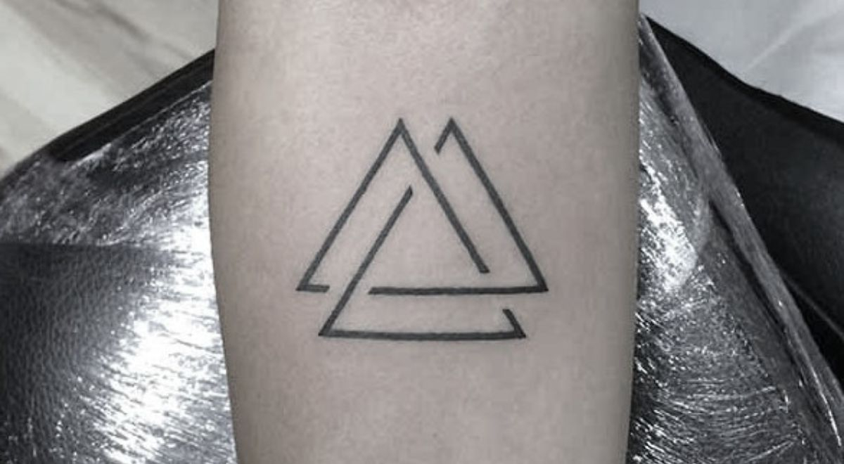 Significado de tatuajes de triángulos 