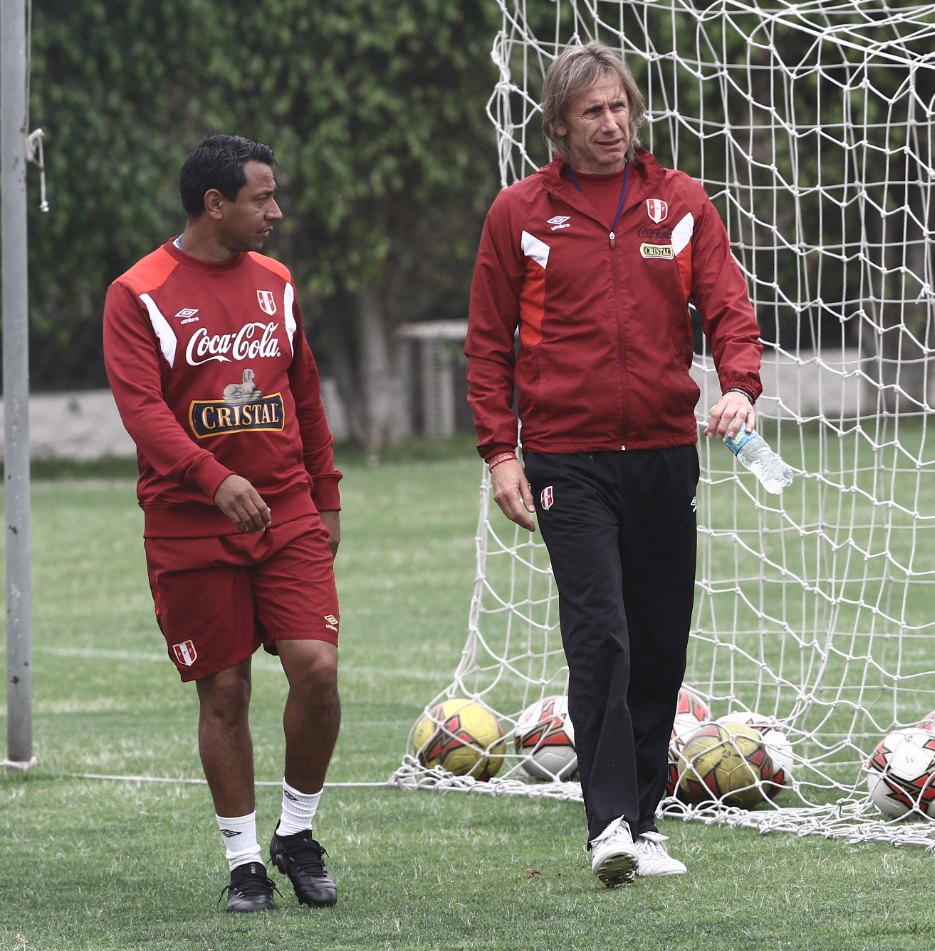 Nolberto Solano y su postura sobre Perú con Jorge Fossati.