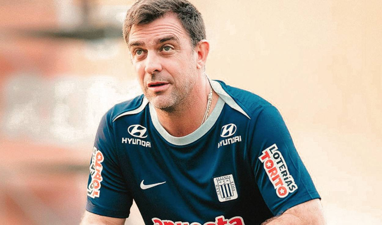 O Alianza Lima definiu o futuro do técnico Pablo Guedín após ser eliminado da Copa Libertadores de 2026.