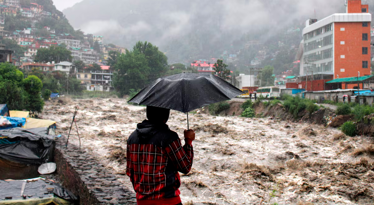 Como é provável que estas 17 áreas recebam fortes chuvas, o exército emitiu um alerta vermelho alertando que o risco será muito elevado hoje.