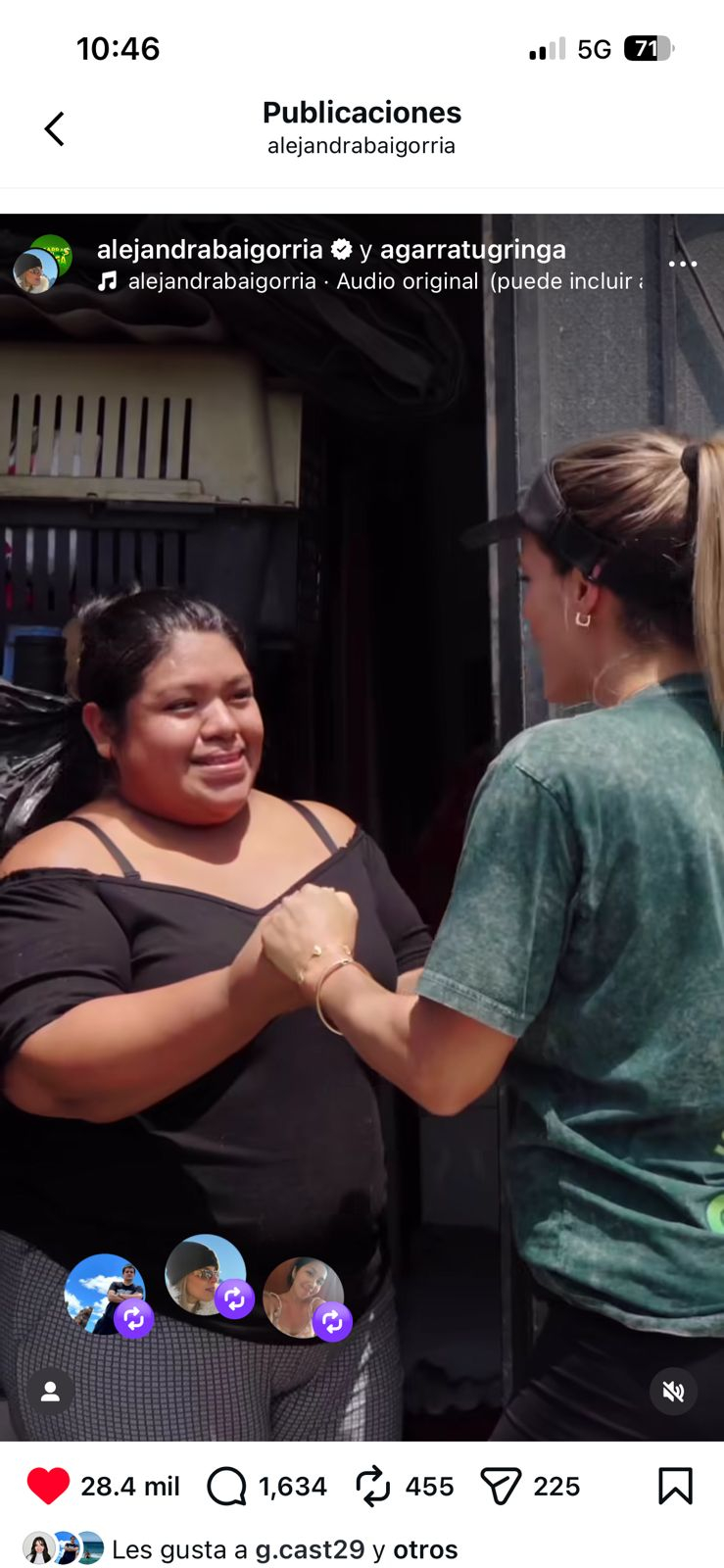 As irmãs de Palau disseram que apoiaram Ambai depois que ela chorou por ele num iate com mulheres. As irmãs de Palau disseram que apoiaram Ambai depois que ela chorou por ele num iate com mulheres.