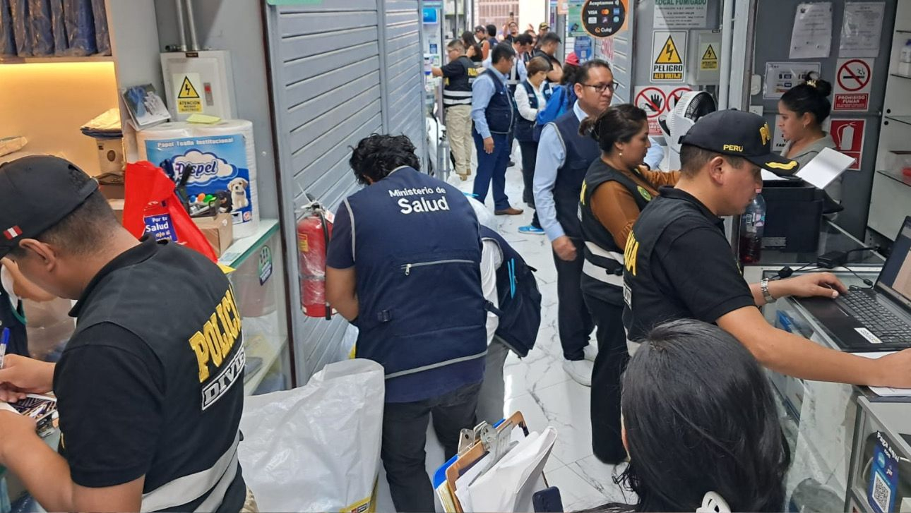 Risque sanitaire Minzah saisit une tonne de drogues illégales et ferme neuf magasins : découvrez où elles sont allées