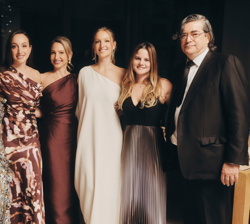 Jaime Bayly botó a sus dos hijas de su departamento por Silvia Núñez y ellas tomaron drástica medida con él  